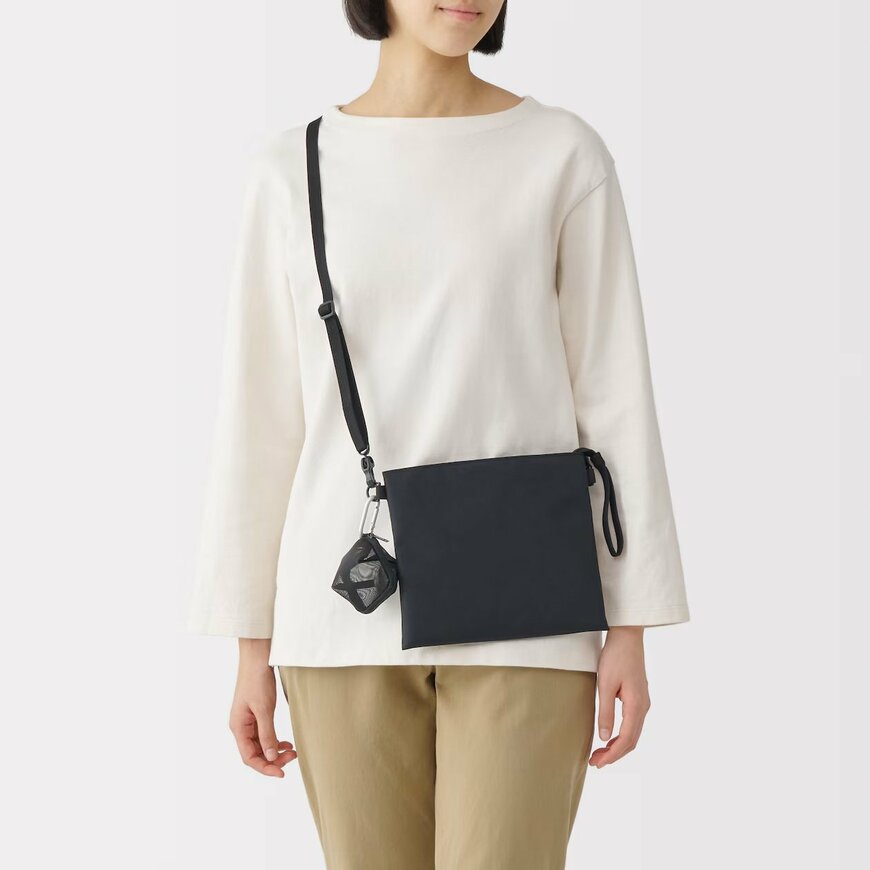 無印良品公式 ナイロンメッシュ コンパクトポーチ/黒の画像