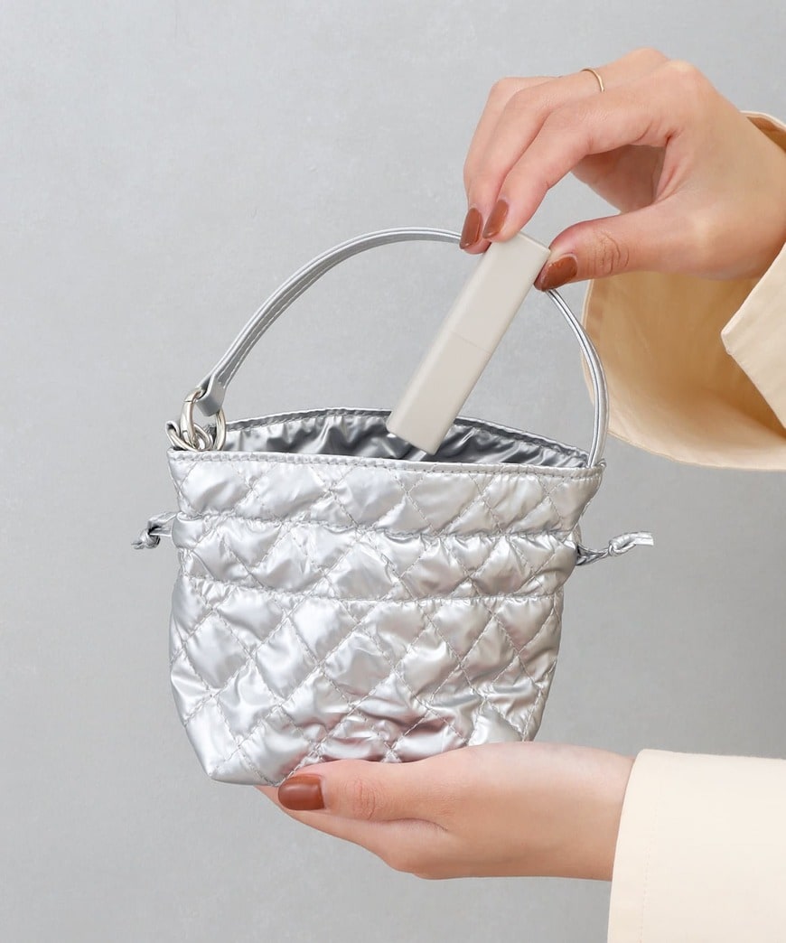 3コインズ公式　メタリックミニ巾着ポーチ　画像