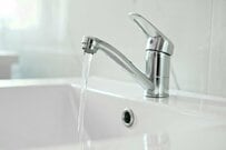 自宅の「洗面台に届かない妹」のために…　兄が取ったまさかの行動に「ウルッときた」