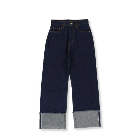 レギュラーサイズに比べ股下が長い「トールサイズ」