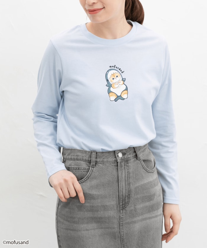 どんなボトムスとも相性のよい腰にかかる丈感