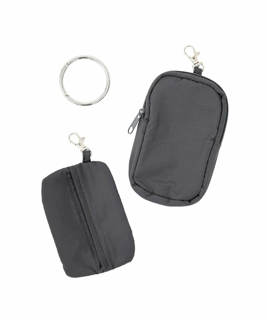 出所：3COINS公式　ポケットティッシュ&小物ポーチ／KIDSおでかけ