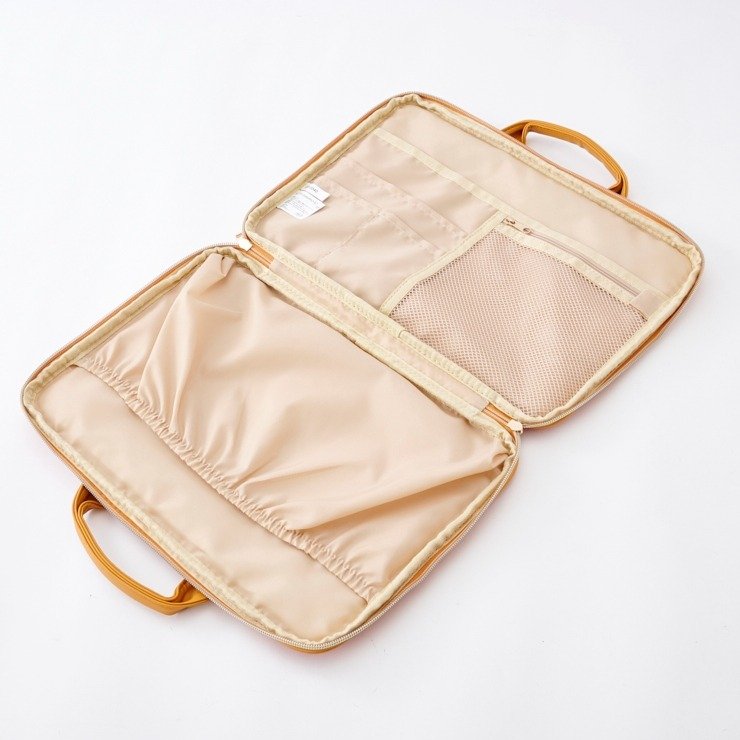 出所：しまむら公式オンラインストア レトロタブレットケース（サンリオキャラクターズ）