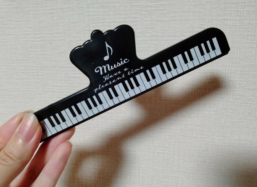 筆者撮影（セリア、クリップ 音楽柄 ロング）