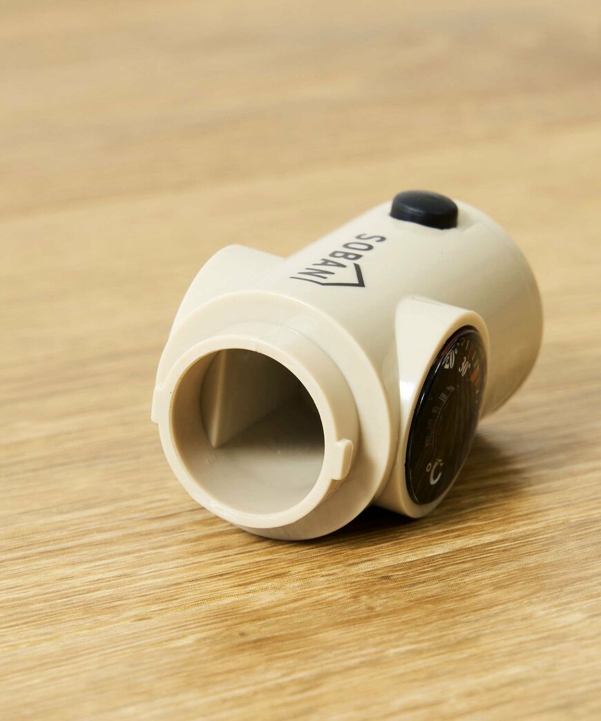 出所：3COINS パルグループ公式ファッション通販サイト 【SOBANI】多機能ホイッスル