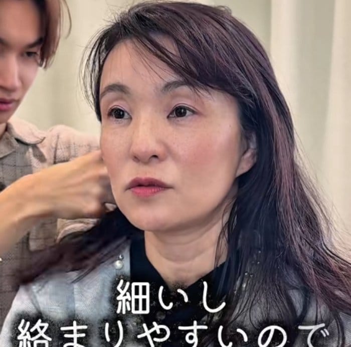 癖毛を活かした『似合わせショート』へ！40年同じヘアスタイルだった女性のビフォーアフターが話題に