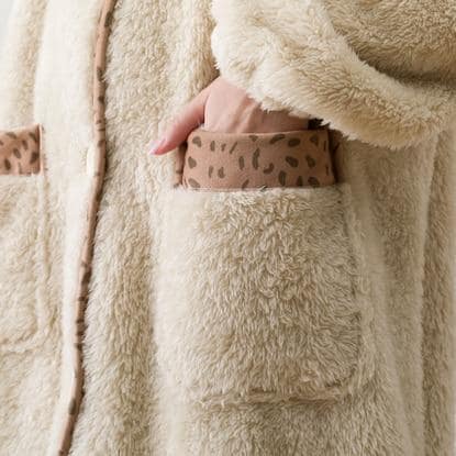 ニトリ 着る毛布(Nウォーム ヒョウモントカゲモドキ ベージュ KO12)