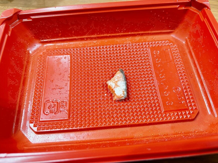 「全く足りない」弁当を食べ終わった様子