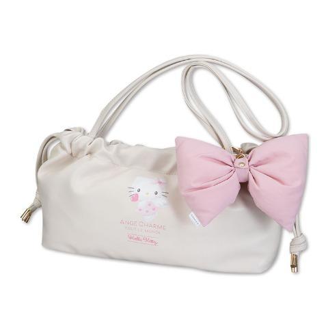 辻希美×サンリオキャラクターズショルダーバッグ（ハローキティ）