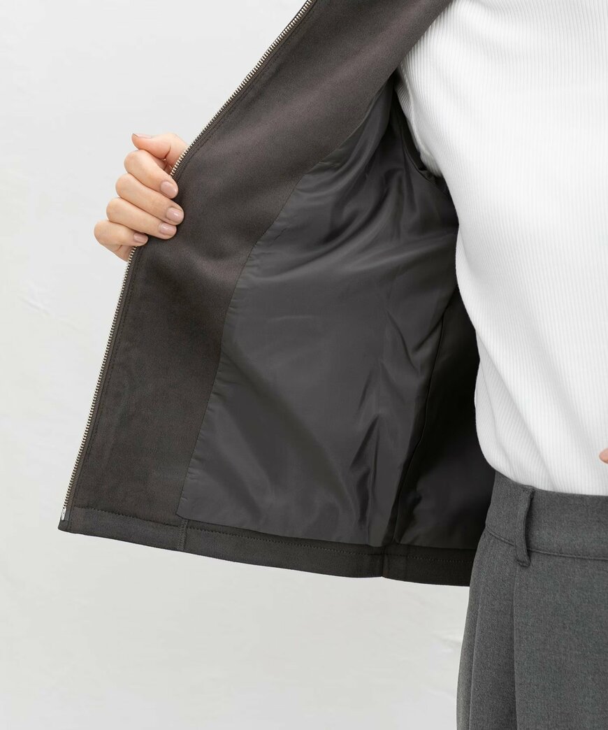 スエードブルゾン