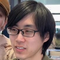 「メガネとスーツに合う髪型にしたい」もうすぐ社会人になる男性がプロにお任せで大胆イメチェン！仕上がりに「かっこいい」「大変お似合い」と大反響