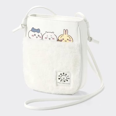 GU「ちいかわのふわもこショルダーポーチ」スマホもすっぽり入って