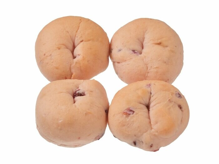 セブン-イレブンの新商品:7プレミアム もちもち食感クランベリーロール4個入