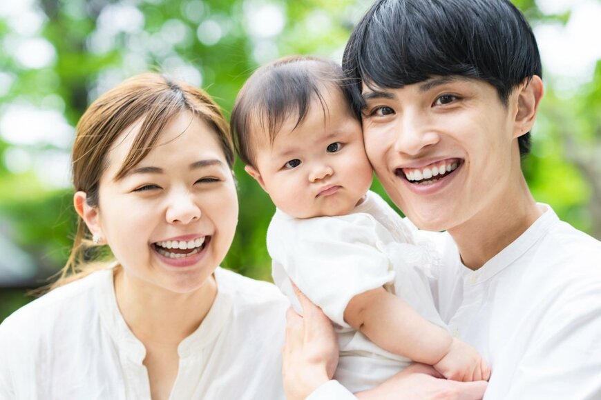 子どもがいる世帯の平均年収は800万円台。平均的な貯蓄や暮らしぶりとは  