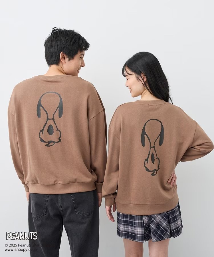 出所：ハニーズ公式　スヌーピー／ゆるトップス