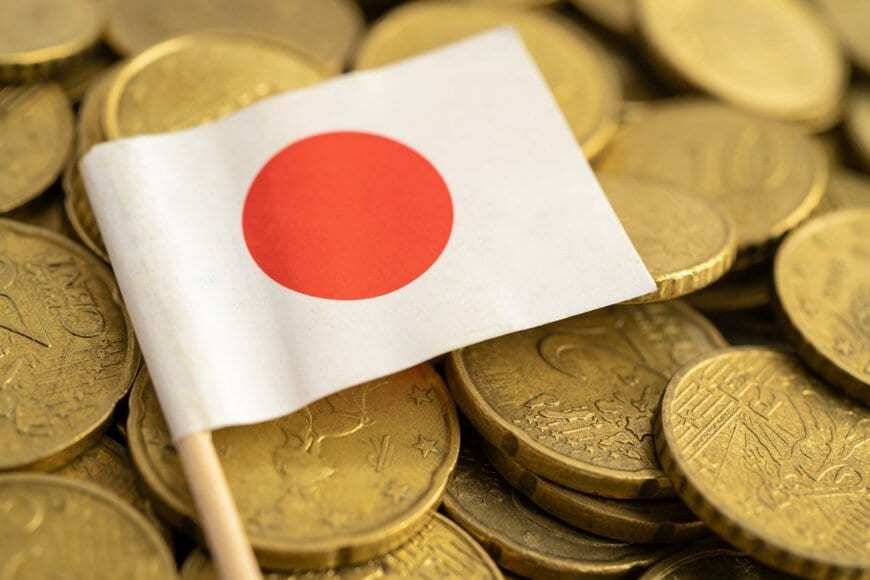 現在出回っている日本の通貨の合計金額はいくら？