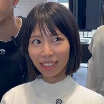 【大変身】結婚式前の女性が人生初ショートに挑戦！ボブからばっさりカットした姿に思わず「別人みたい！」と驚き