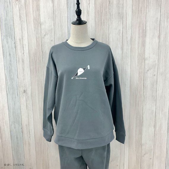 お部屋でのリラックスウェアとして最適な「スウェットセットアップ」