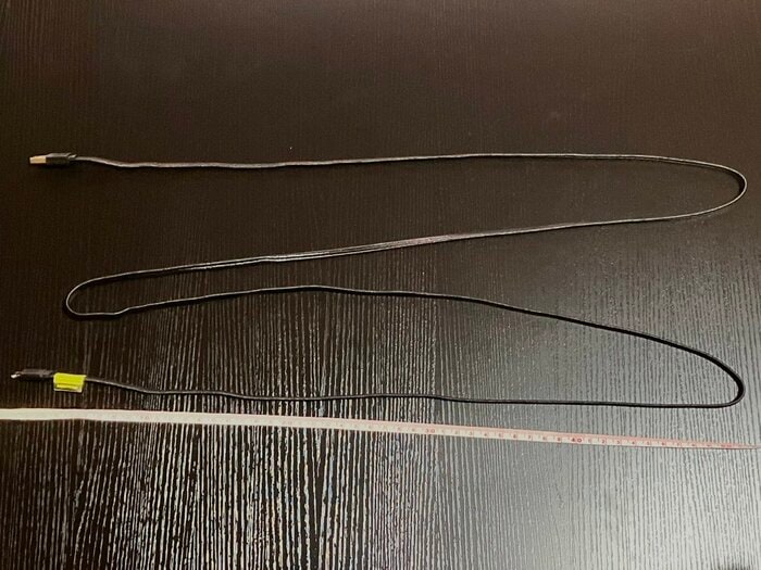 アイフォーン＋マイクロB充電通信ケーブルの長さは「200cm」