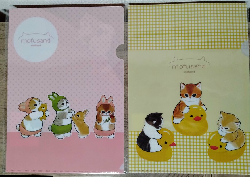 筆者撮影（セリア、mofusand A4クリアファイル3(全2種)）