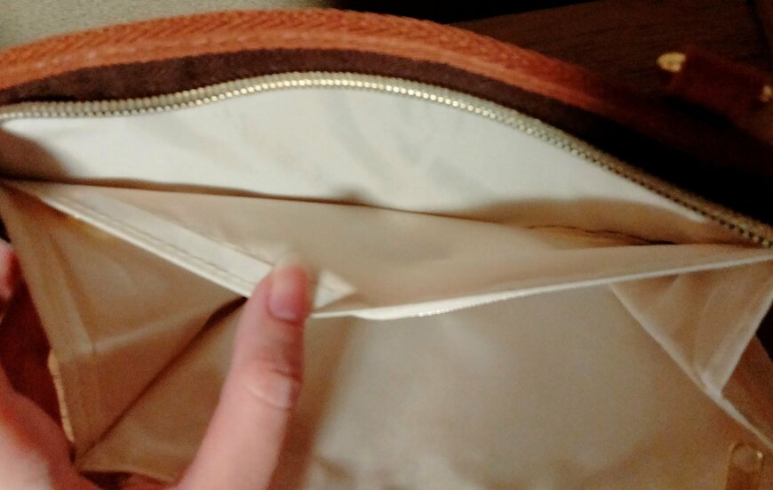 筆者撮影（宝島社、miffy カードがたっぷり入るお財布ポーチBOOK）