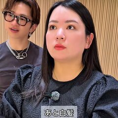 【バッサリカット】“白髪が出てきた”黒髪ロングの女性が〈抜け感のあるボブ〉で大変身！