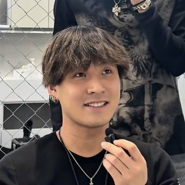 「最高っす」卒業式を控えた男性がツイストスパイラルパーマでイメージチェンジ！ブリーチ毛への「禁断のパーマ」に大満足