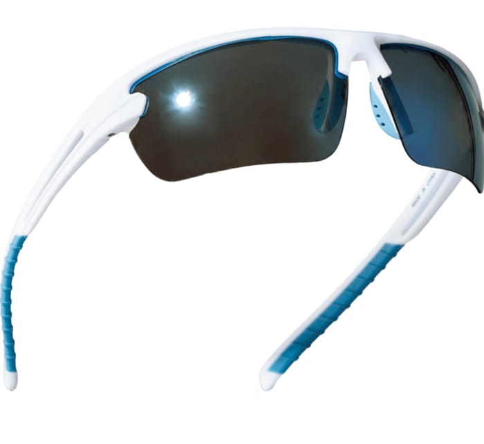 全体的にコンパクトなサイズ感となっている