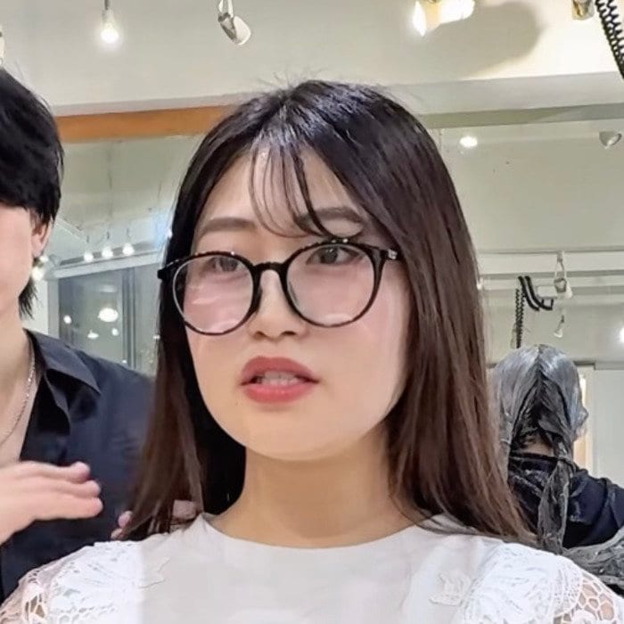 「一大イベントとして髪を切りたい！」ロングヘアの女性がバッサリカットで大変身！「新しい自分だ！」と大満足