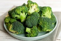 ブロッコリー農家で数年に一度だけ起こる？珍しすぎる現象に「そんなことが！」「生命力すごい」