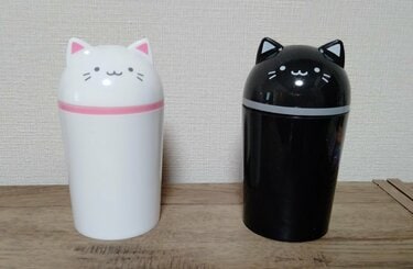 セリアの「猫の卓上ゴミ箱」が優秀！ 黒猫と白猫がかわいい！ | 2  