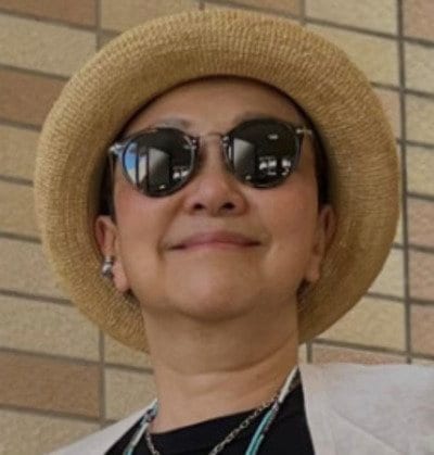 【64歳マダム】美しくかっこいい〈黒のワントーンコーデ〉を披露！上品でおしゃれなリラックススタイルが素敵