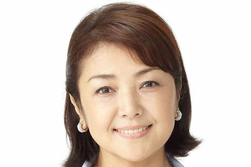 まるで海外！65歳・原日出子 広々とした庭でプール＆ワインを満喫「優雅で素敵」「最高やろなぁ〜」と話題に