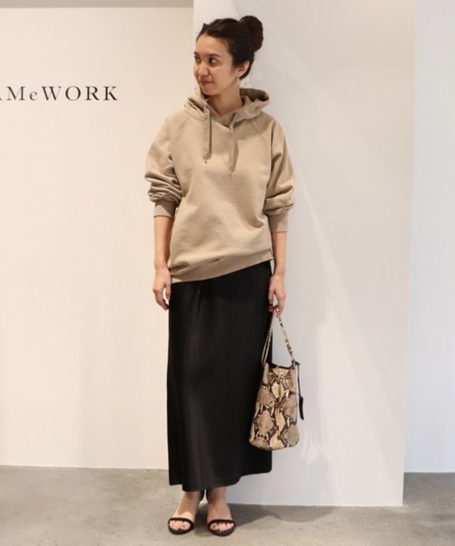 FRAMeWORK - チェーン刺繍パーカー ¥15,120（税込）