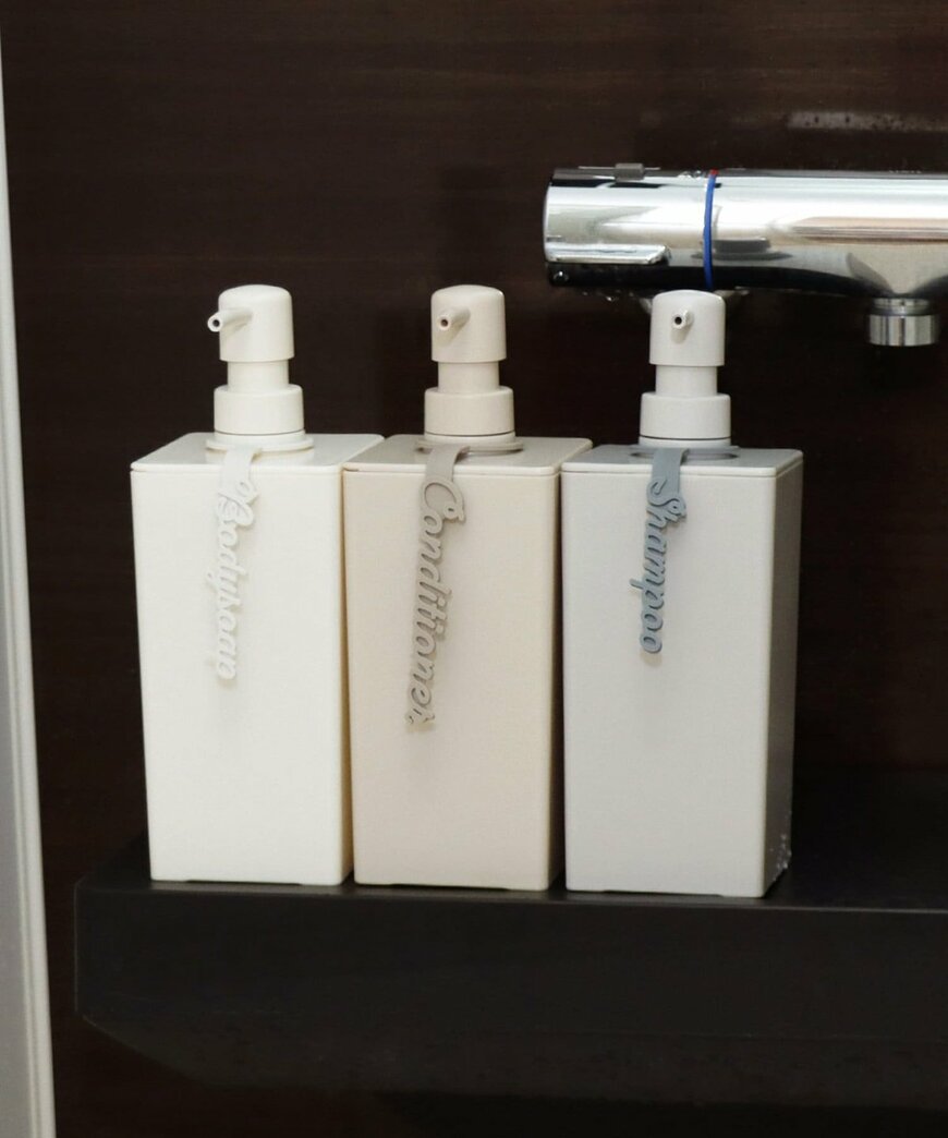 出所：3COINS公式　詰め替えそのままディスペンサー