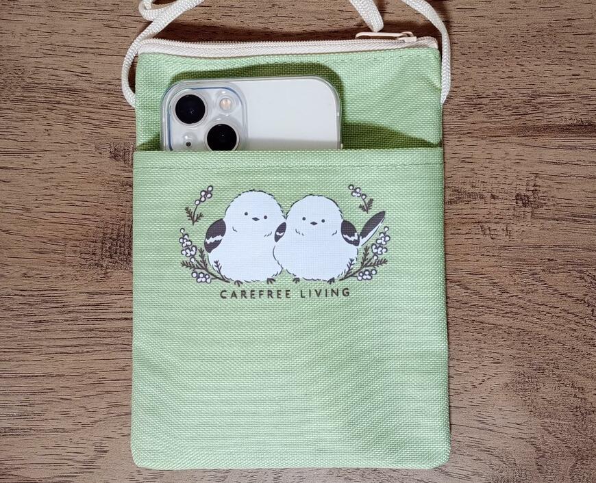 出所：筆者撮影（セリア、ショルダーバッグシマエナガ柄）