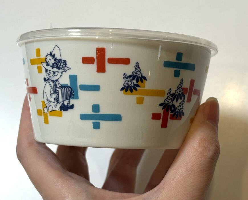 筆者撮影（扶桑社 cookpad plus、MOOMIN＜ムーミン＞ 磁器の密閉保存容器 豪華2個セット）