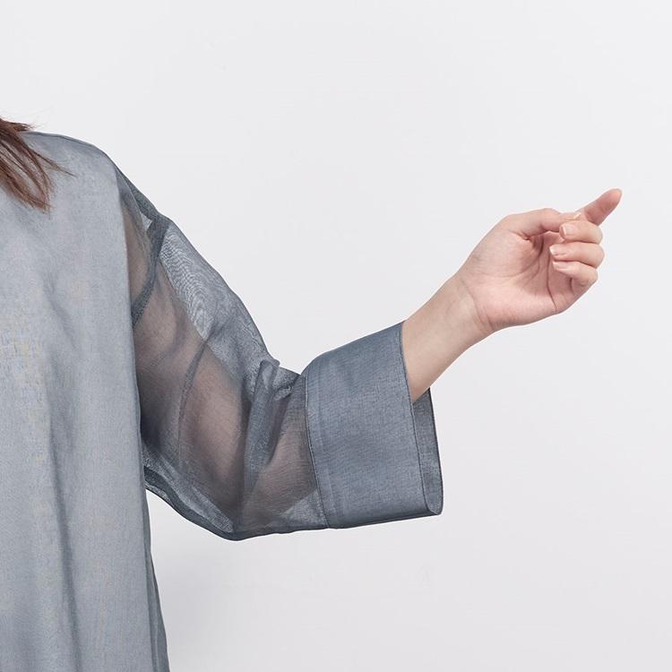 出所：ケユカ公式　シアーリネンライクシャツチュニック