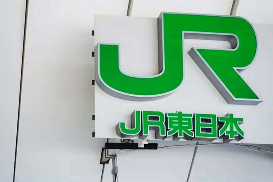 スマホの「設定ミス」で偶然撮れた電車　疾走感あふれる鉄道写真に思わず目を疑う