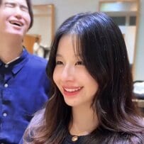 「似合うように切ってほしい」約2年ぶりに来店した女性がプロにお任せで大胆イメチェン！仕上がりに「めっちゃいい感じ」と歓喜