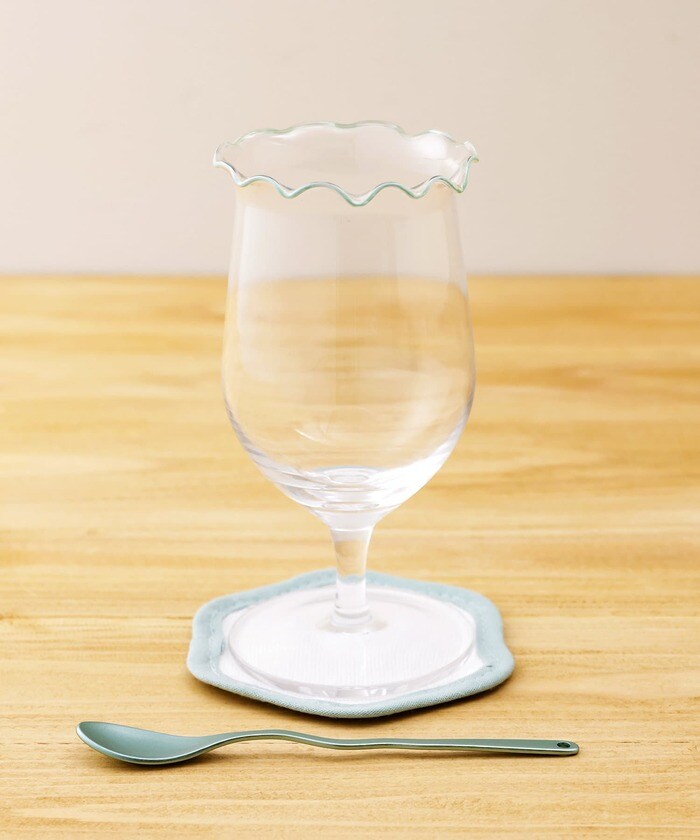 パフェを盛り付けるのにぴったり