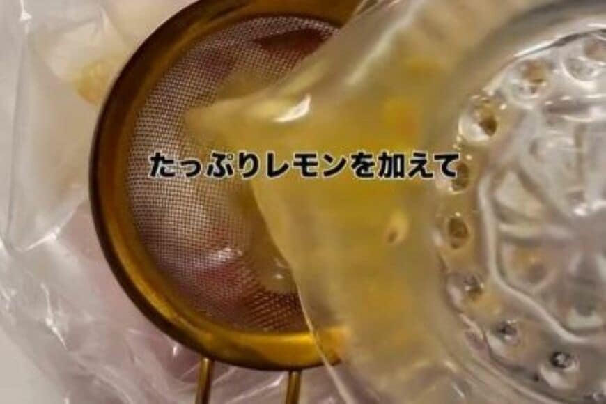 酸っぱいものが大好きな息子に作る「レモン＆塩麹の唐揚げ」入りの弁当が話題　副菜の詰め具合も最高すぎる…