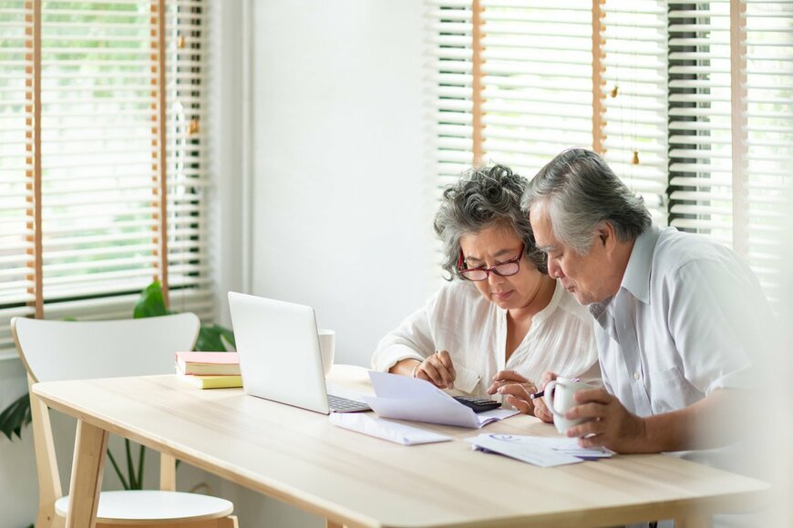 【最新】70歳代の平均貯蓄額はいくらか。広がる貯蓄格差がヤバイ？年金受給額と貯蓄額から日本の老後を知る【最新ヒット見逃し配信】