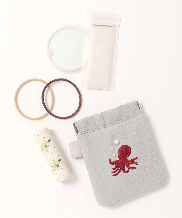 ブルーブルーエ公式　海洋生物パール刺繍ばね口ポーチ