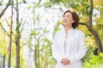 9月1日より送付の「年金生活者支援給付金の請求書」対象の年金受給者と給付額とは？2023年度は2.5％増額へ