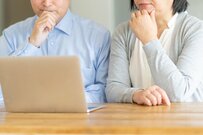 還暦を迎えた60歳の貯蓄額と「ゆとりある生活に必要な金額」はいくら？