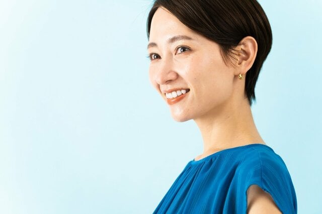 【平均年収】30歳代・40歳代・50歳代「男女別の平均年収」はいくら？1人あたりの「実質賃金」は5カ月連続で減少