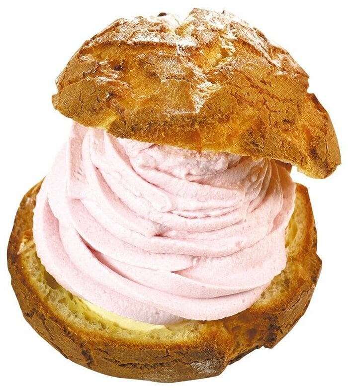 「盛り過ぎ窯焼きダブルシュークリーム（437円）」