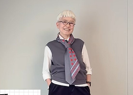 【70代マダム】UNIQLOキュロット×スカーフを着こなす！トレンドの「赤」を意識したスタイルが勉強になる