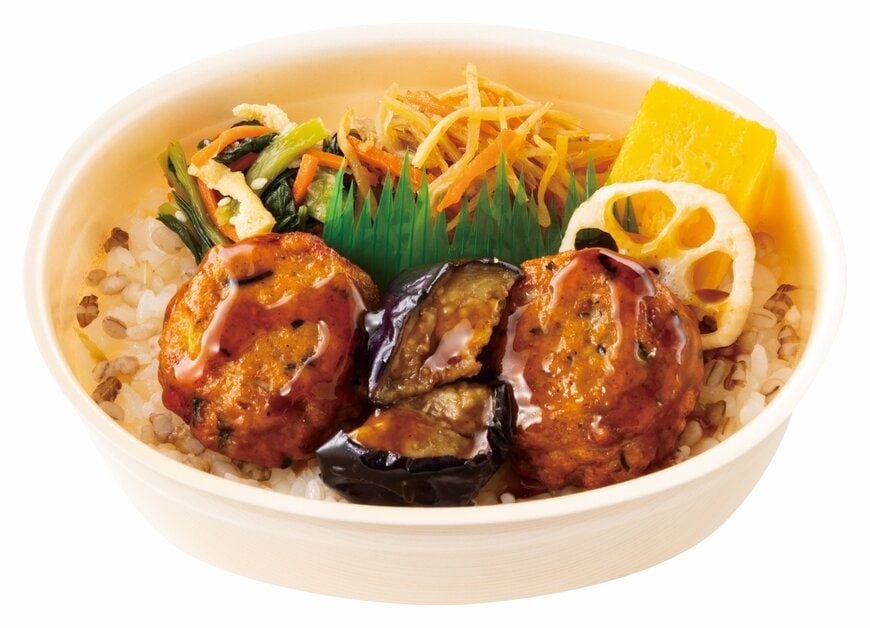 出所：株式会社プレナス「「ほっともっと」“ちょっと少なめ”がうれしい国産のもち麦にこだわった“ほどよい満足感”のお弁当「もちミニ」シリーズ」